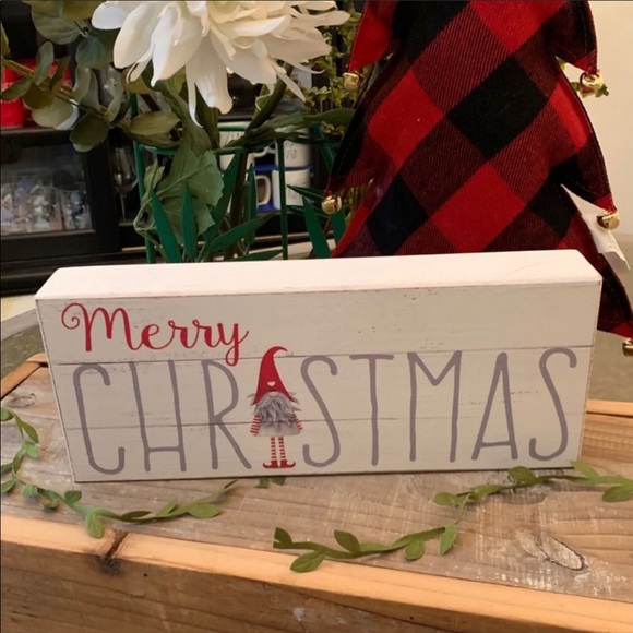 NEW “MERRY CHRISTMAS” GNOME WOOD SIGN - Picture 1 of 3